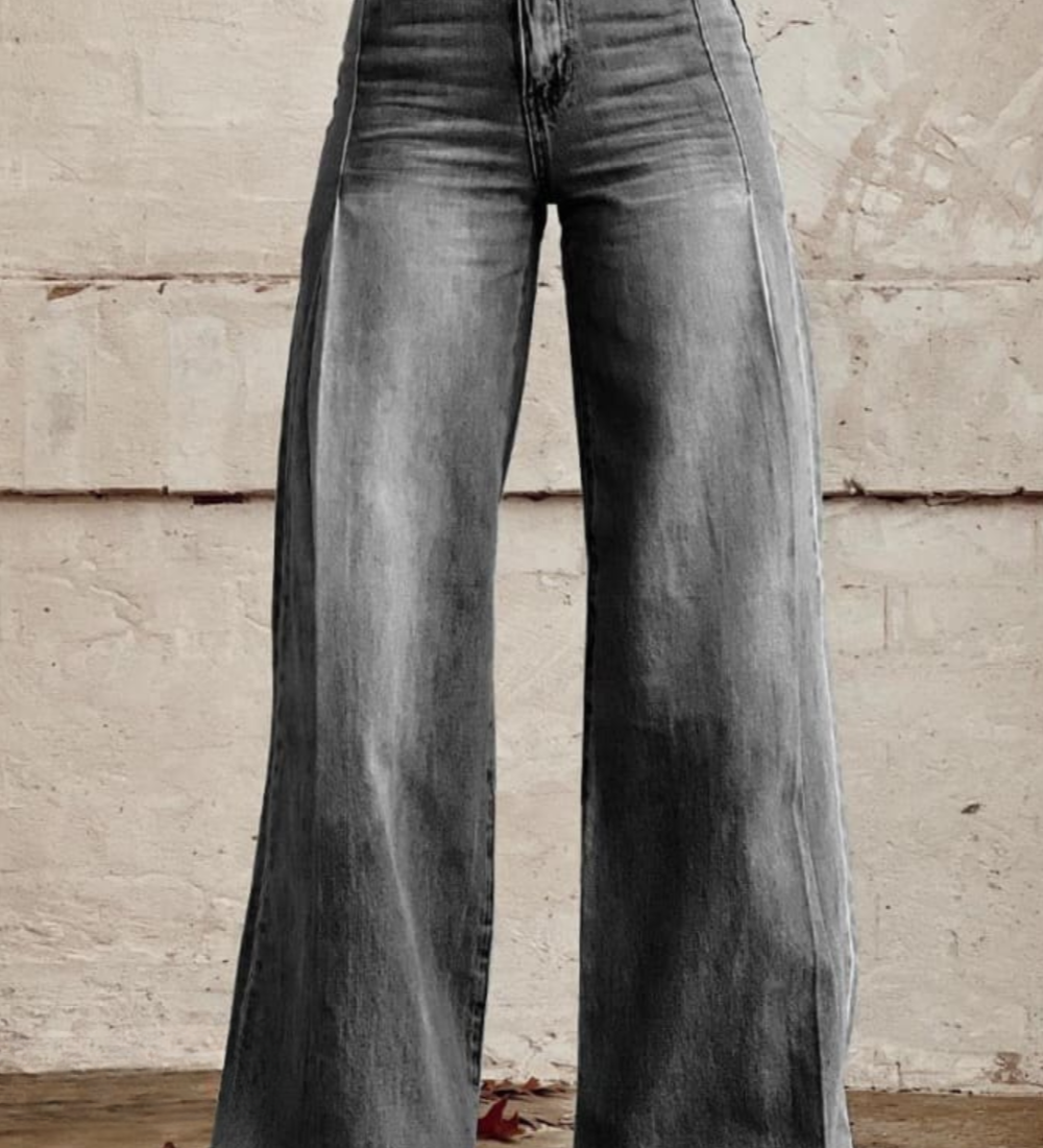 Nicoletta™ | Vintage