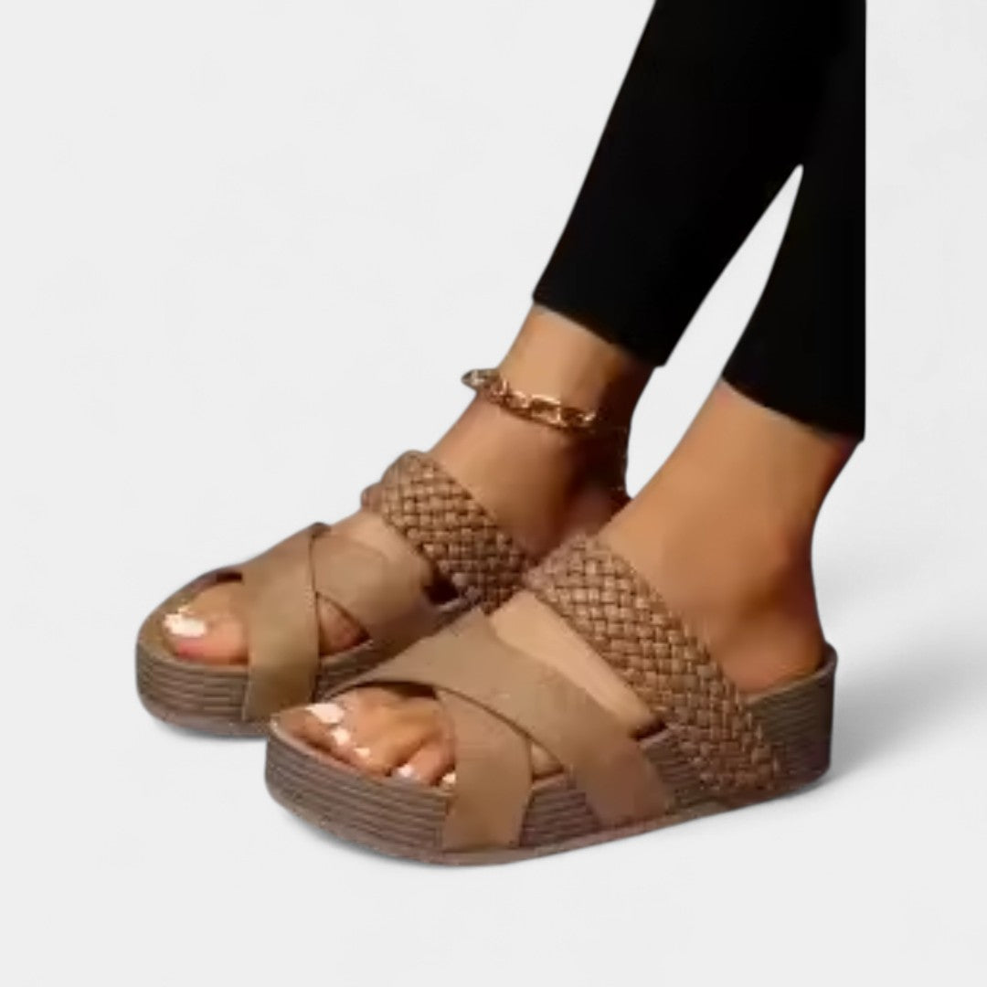Κριστίνα - Κομψά σανδάλια με άνεση και υποστήριξη για κάθε μέρα